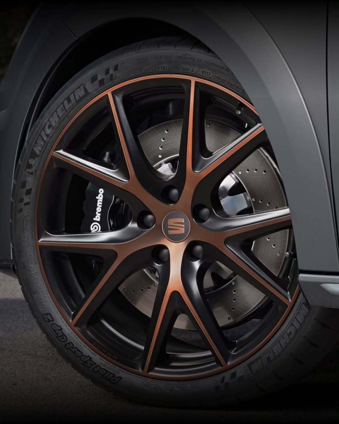 آیا این خودرو زیباترین هاچبک جهان است؟