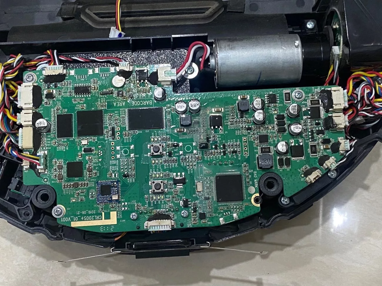 وقتی جارو رباتیک، جاسوس از آب درآمد!