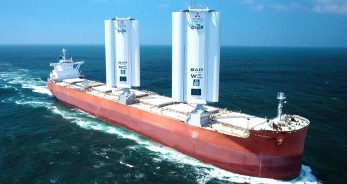 کشتی غولپیکر که فقط با باد اقیانوسها را میپیماید!