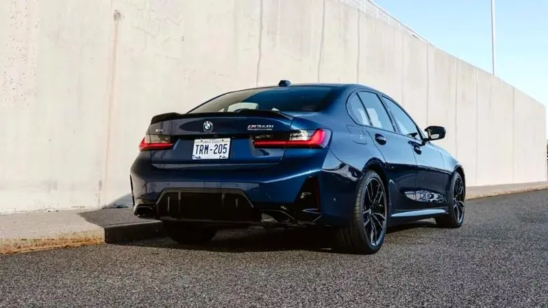 بی‌ام‌و M340i 50 Jahre Edition با رنگ‌های نوستالژیک معرفی شد