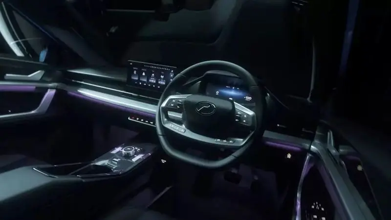 نخستین کراساوور برقی مالزی با برد ۴۴۵ کیلومتر و قیمت استثنایی