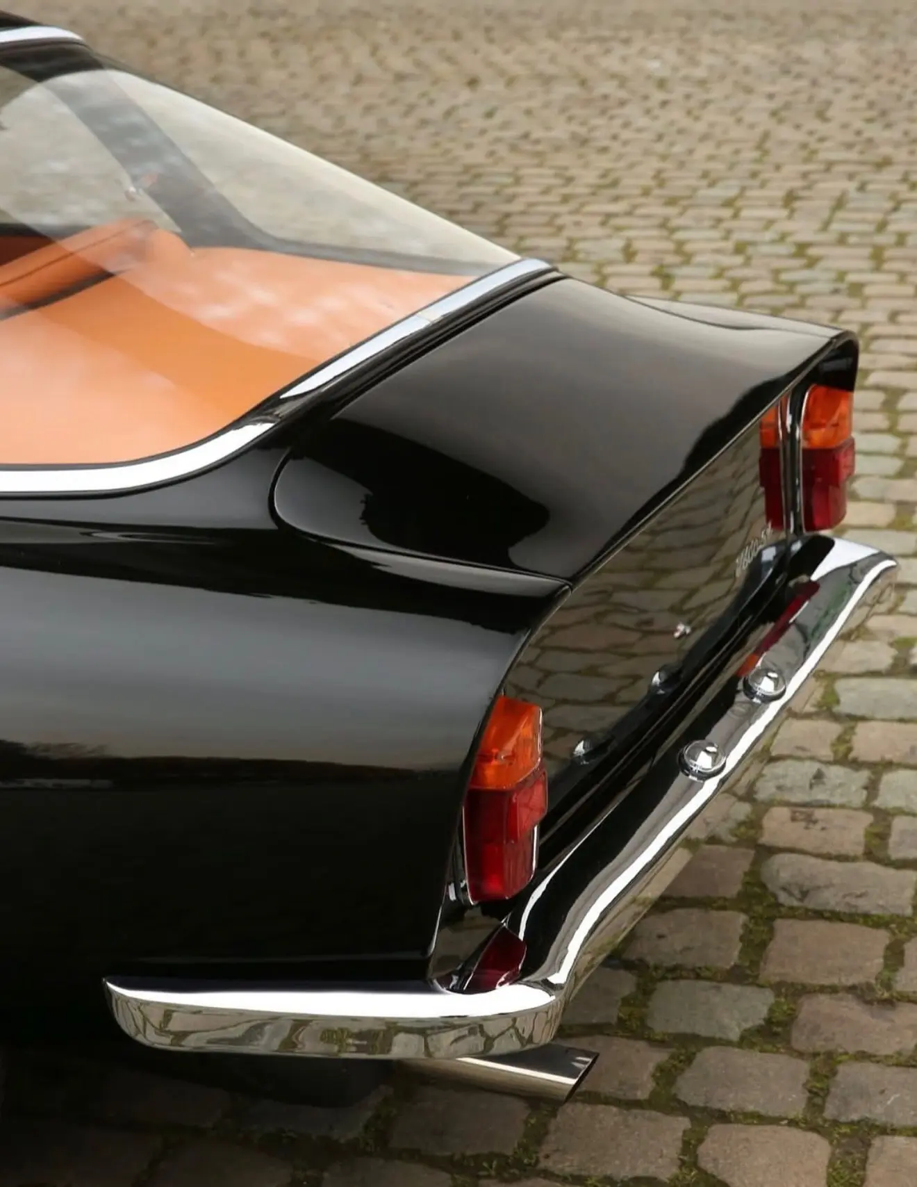 خودروی افسانهای سوفیا لورن از نایابترین کلاسیکهای جهان