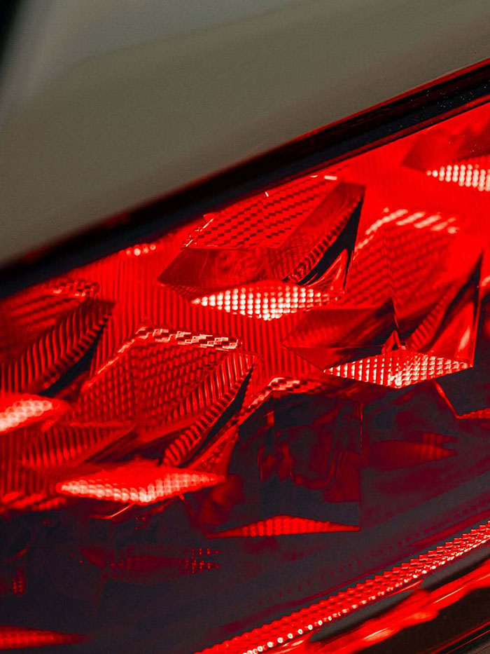 معرفی بنتلی آزور با الهام از زیبایی غروب خلیج فارس