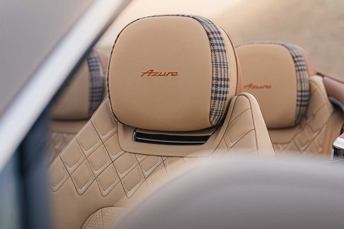 بنتلی خاص برای ادای احترام به غروب خلیجفارس