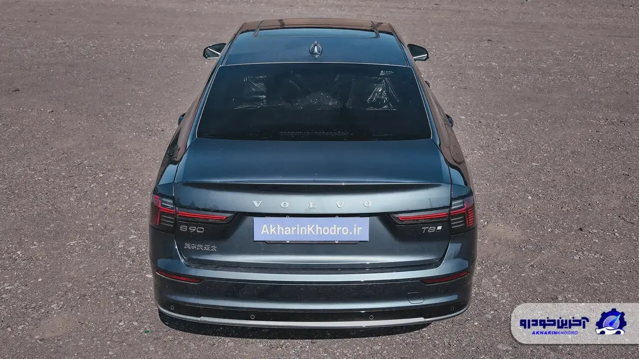 سدان لوکس سوئدی به ایران رسید