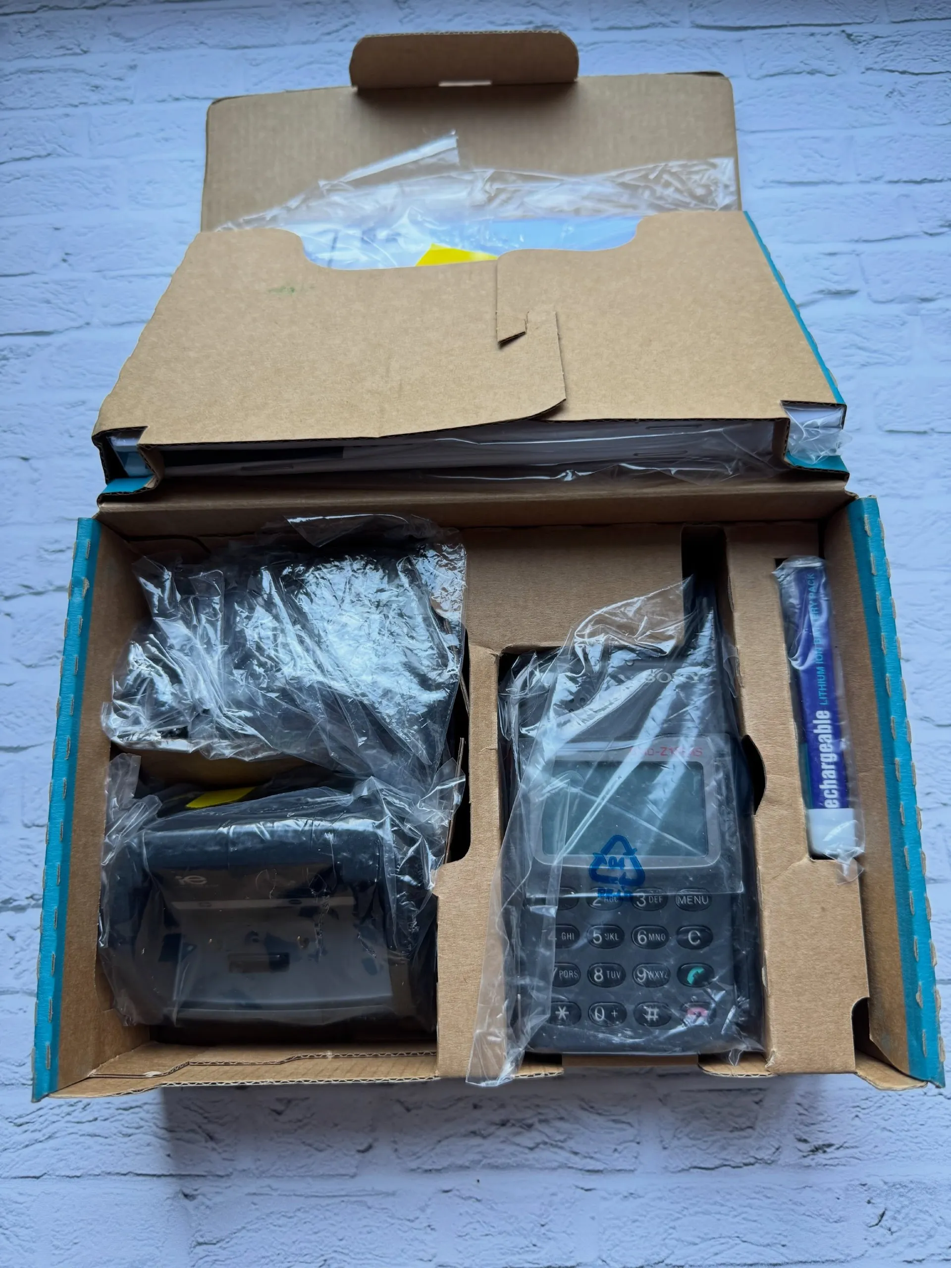 گوشی کمیاب سونی مدل CMD-Z1 Plus