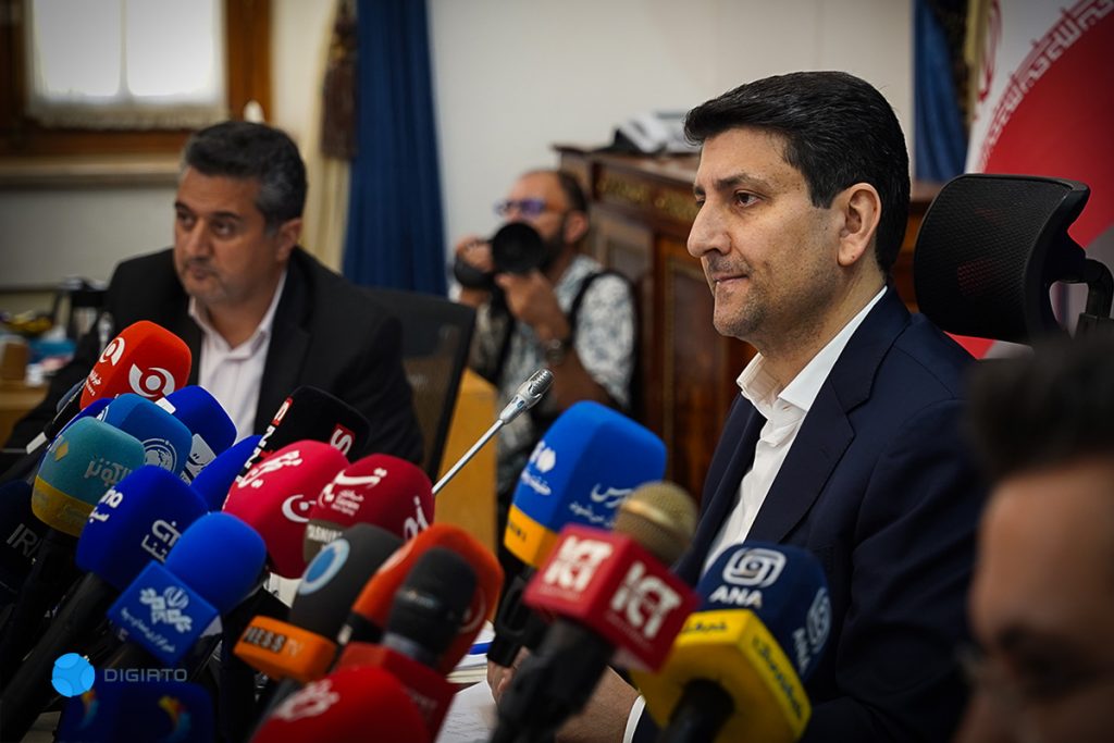 وزیر ارتباطات: به وضعیت پیش از دی ماه هم رضایت نمیدهیم، اینترنت باید بازتر شود